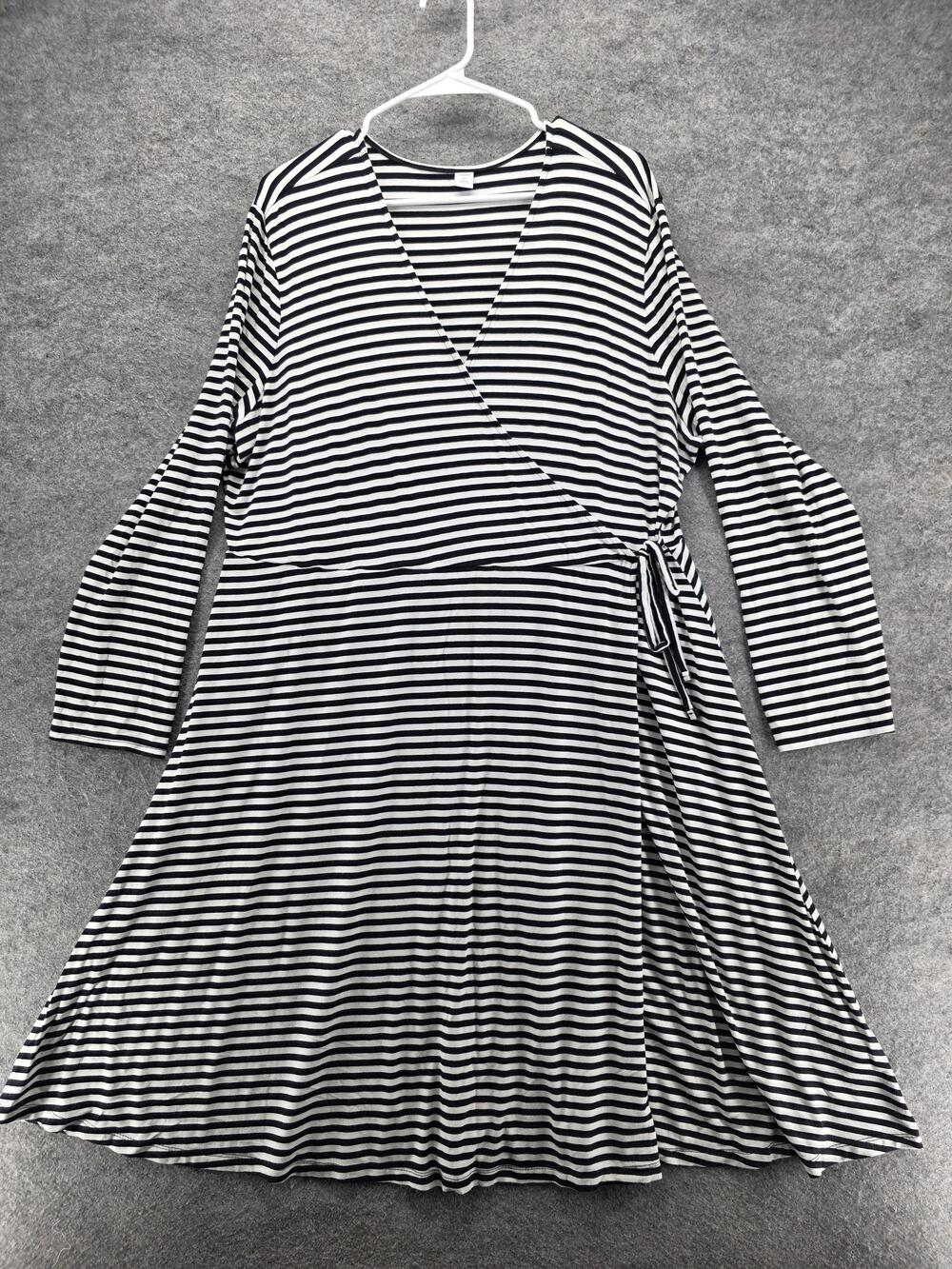 Old Navy Dress Womens 2XL Black White Striped Long Sleeve Wrap Knit Flare